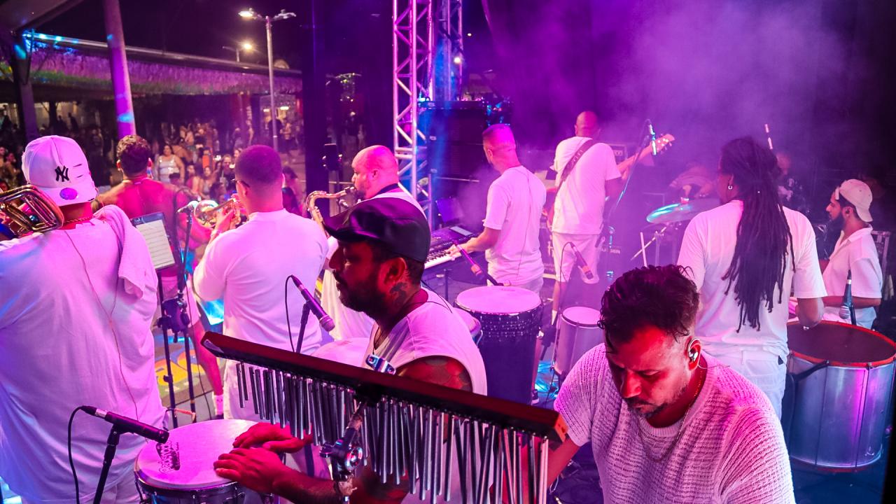 Foto 16 de 60 — Matinê Infantil e Banda Obahia agitam domingo de Carnaval em Trabiju; veja fotos